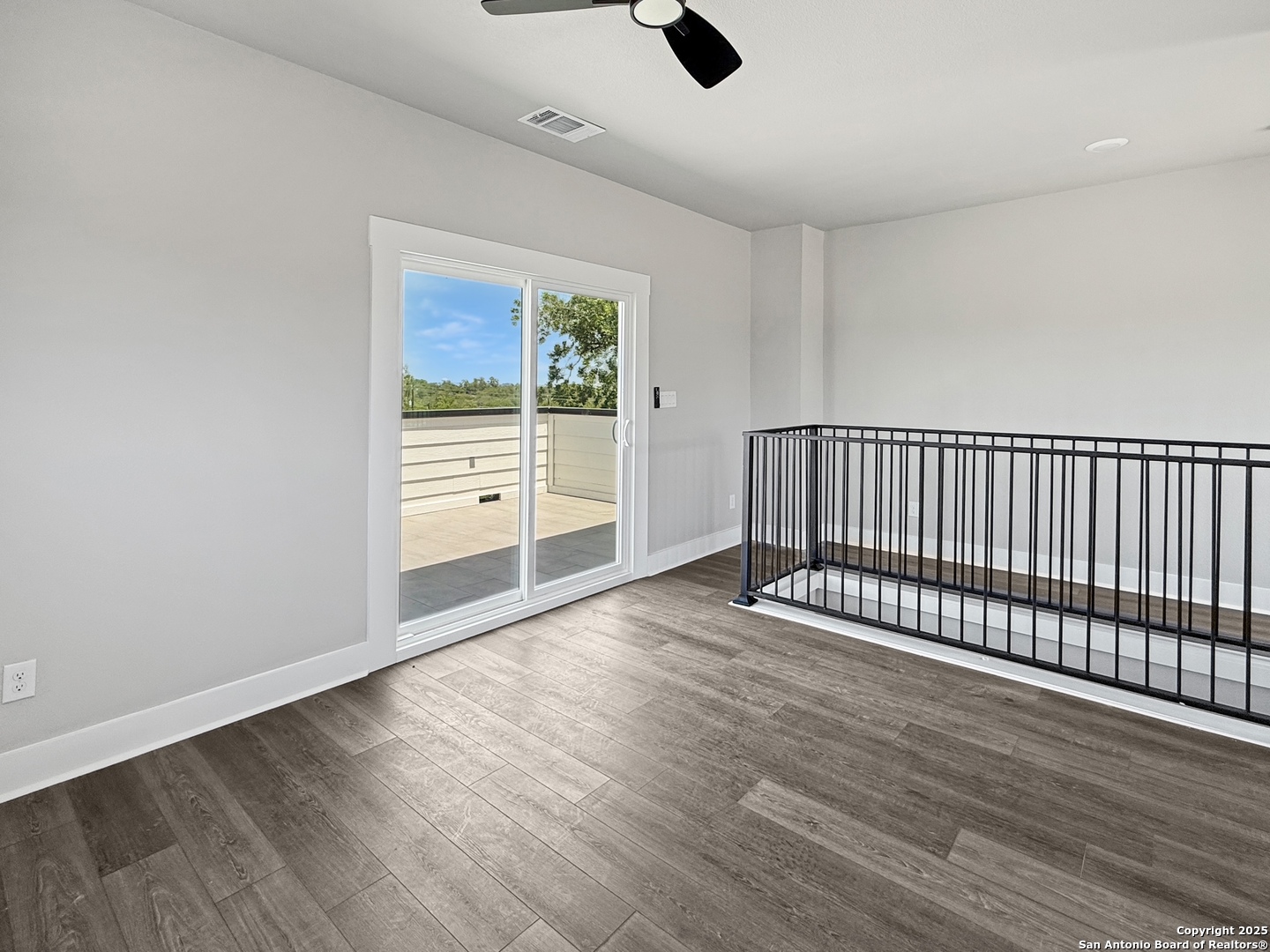 122 S Walters Street San Antonio TX 78210