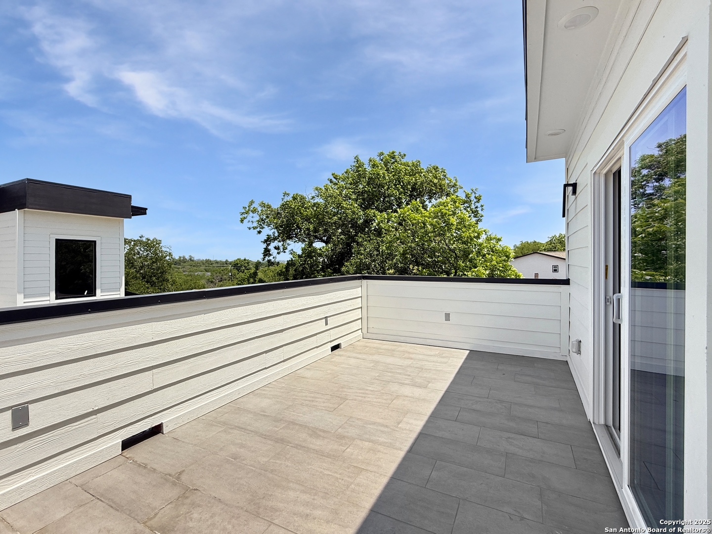 122 S Walters Street San Antonio TX 78210