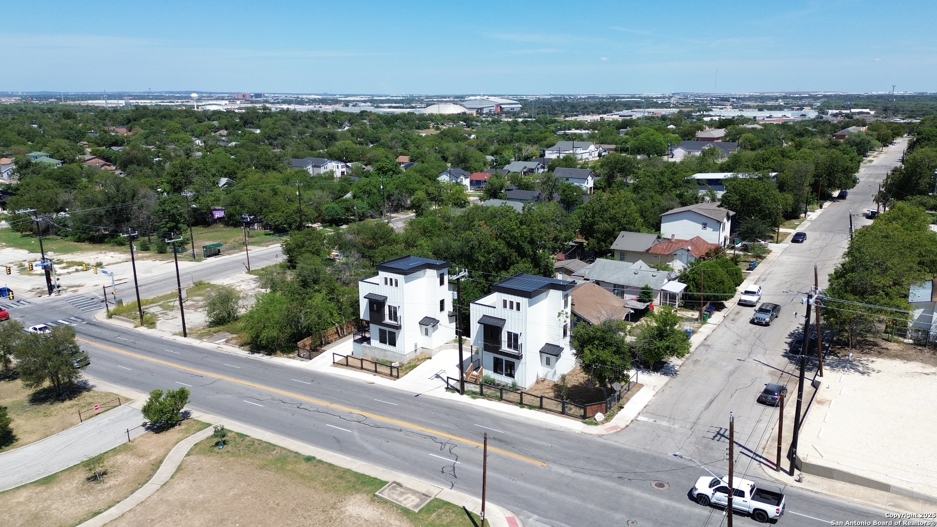 122 S Walters Street San Antonio TX 78210