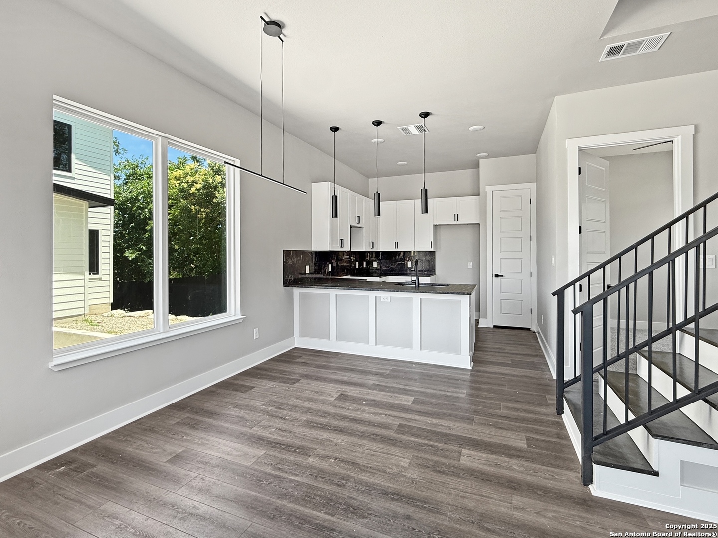 122 S Walters Street San Antonio TX 78210