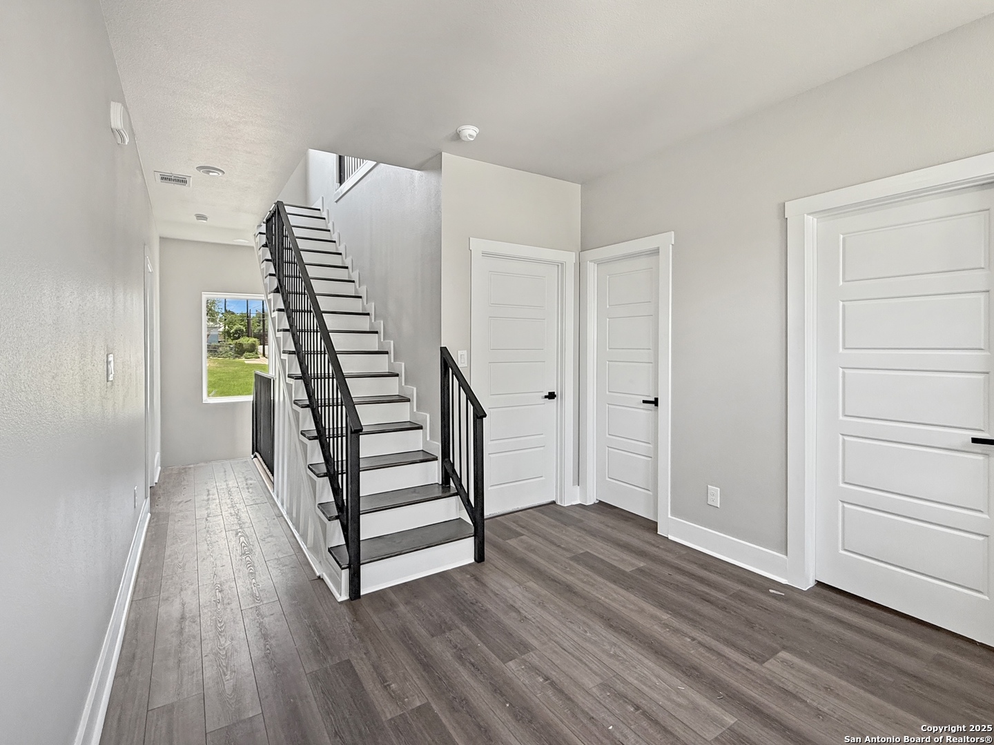 122 S Walters Street San Antonio TX 78210