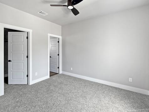 122 S Walters Street San Antonio TX 78210