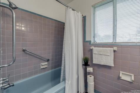 339 Edgebrook San Antonio TX 78213