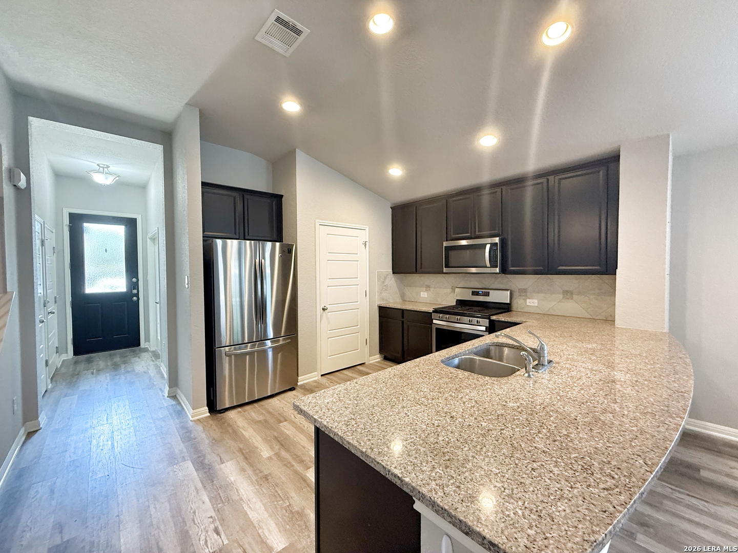 8819 Straight Oaks San Antonio TX 78254