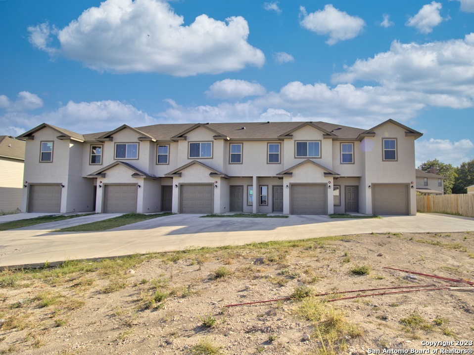 7503 Savannah Brooks San Antonio TX 78233