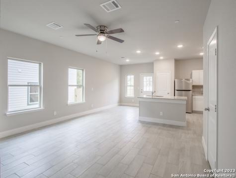 7503 Savannah Brooks San Antonio TX 78233