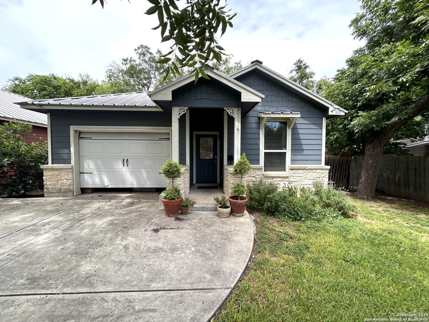 619 Lindheimer Street New Braunfels TX 78130