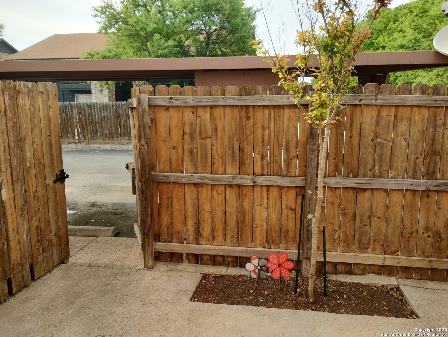 2811 Woodbury Drive San Antonio TX 78217
