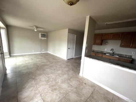 6214 Slate Valley San Antonio TX 78242