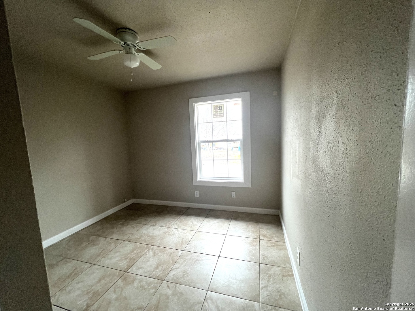 6214 Slate Valley San Antonio TX 78242