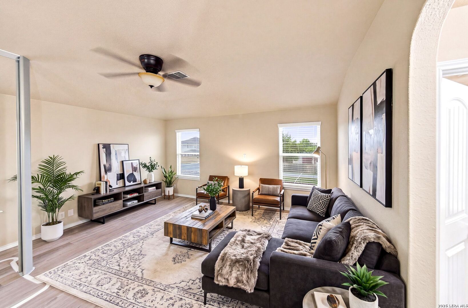 8834 Double Oak San Antonio TX 78254
