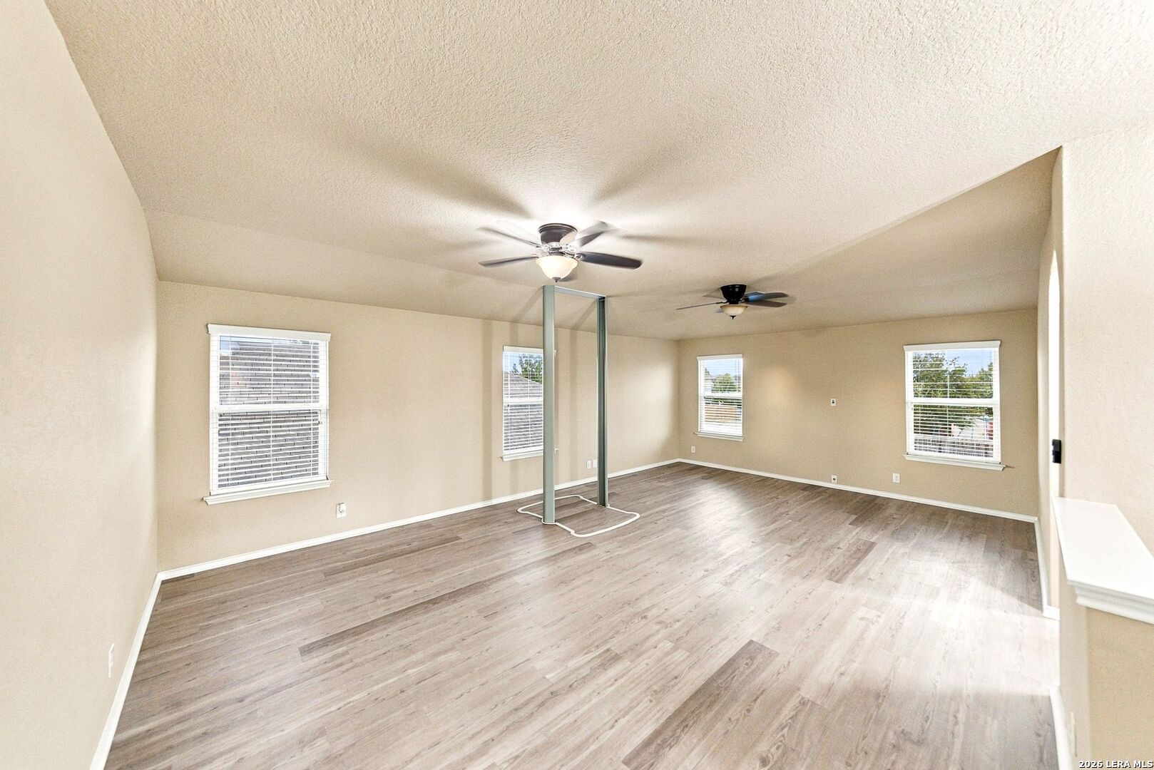 8834 Double Oak San Antonio TX 78254