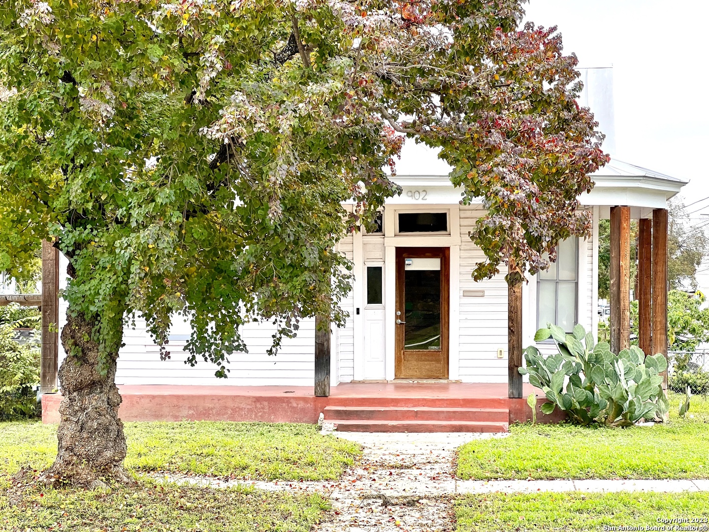 902 N Pine Street San Antonio TX 78202