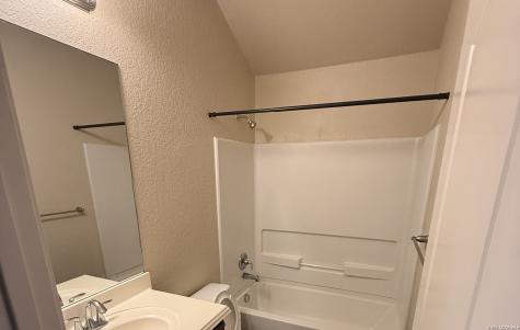 5446 Sunlit Brook San Antonio TX 78240