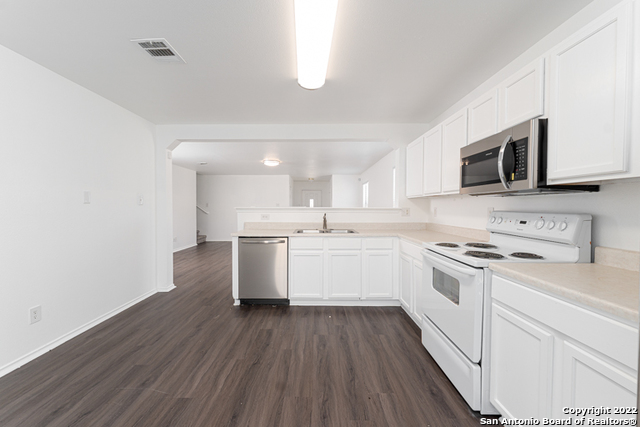 102 Mallow Grove San Antonio TX 78253