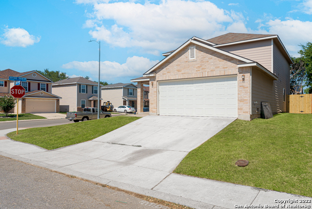 102 Mallow Grove San Antonio TX 78253