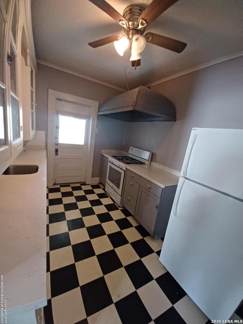 214 Funston Place San Antonio TX 78209