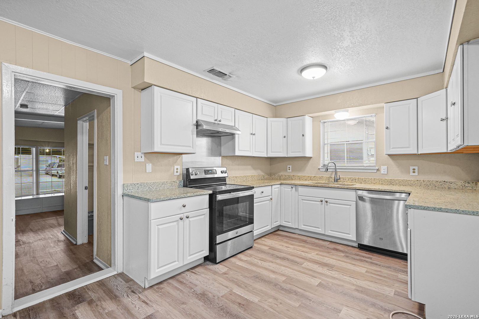 5125 Foxcross Drive Kirby TX 78219