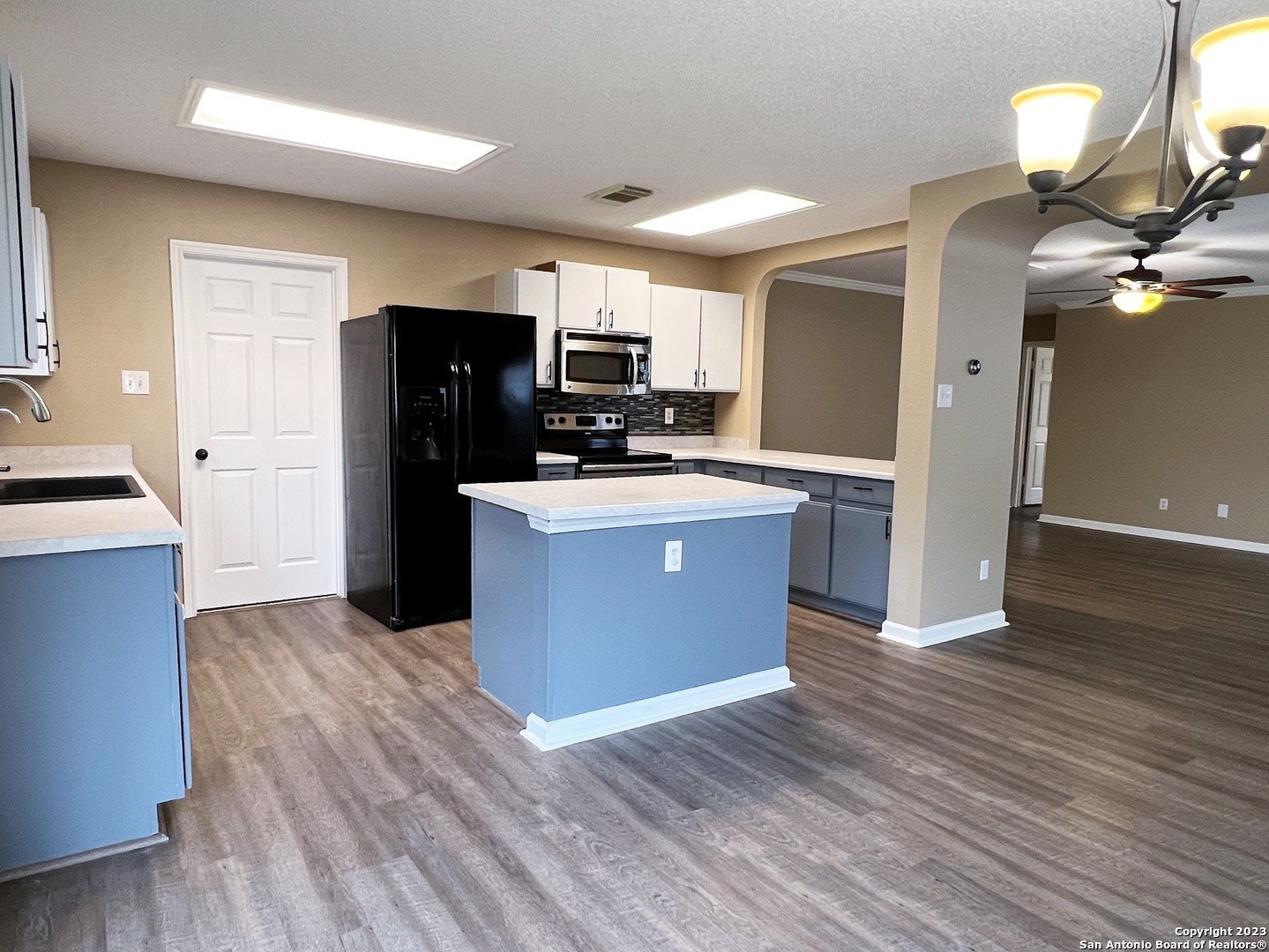 4535 Oakfield Way San Antonio TX 78251
