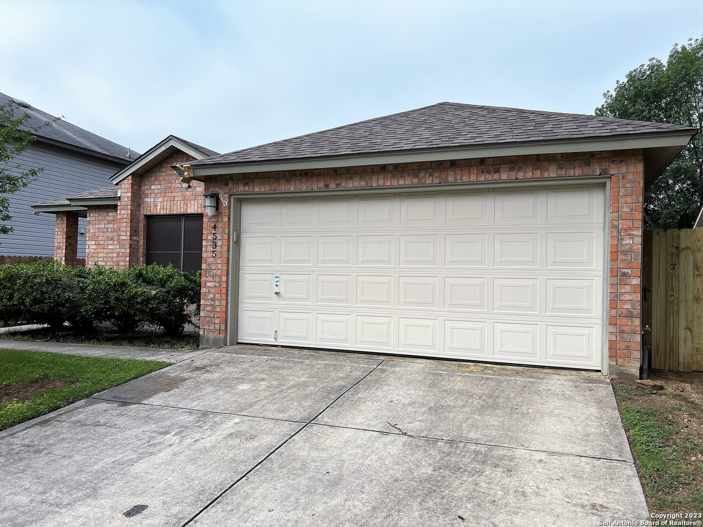 4535 Oakfield Way San Antonio TX 78251