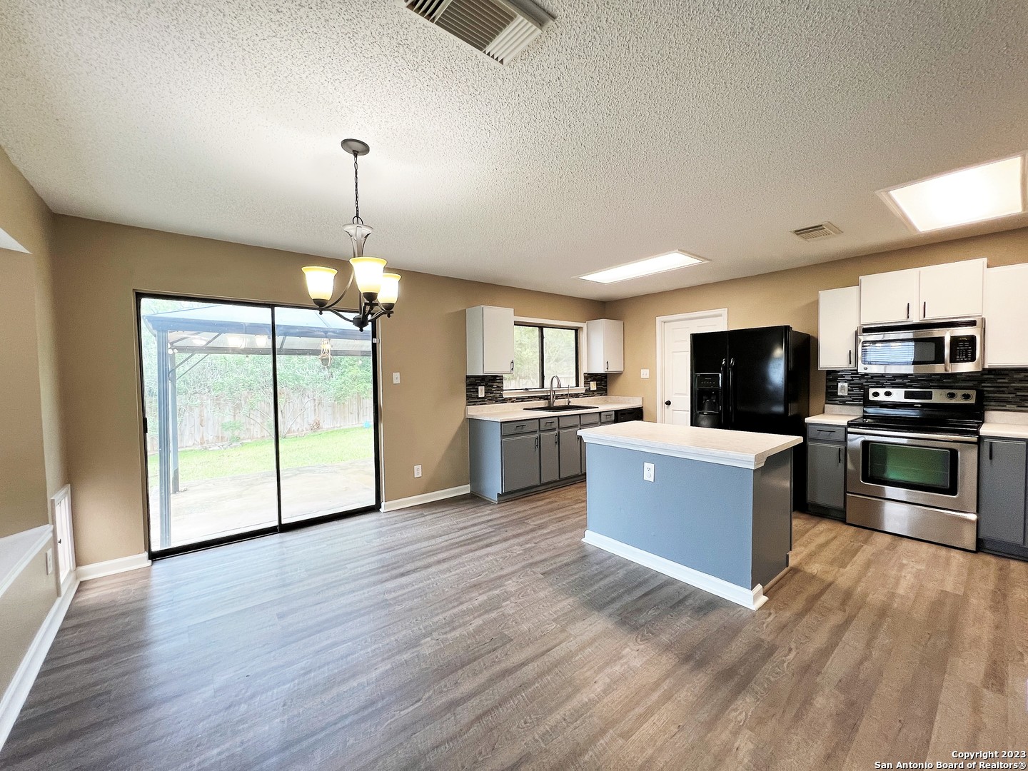 4535 Oakfield Way San Antonio TX 78251