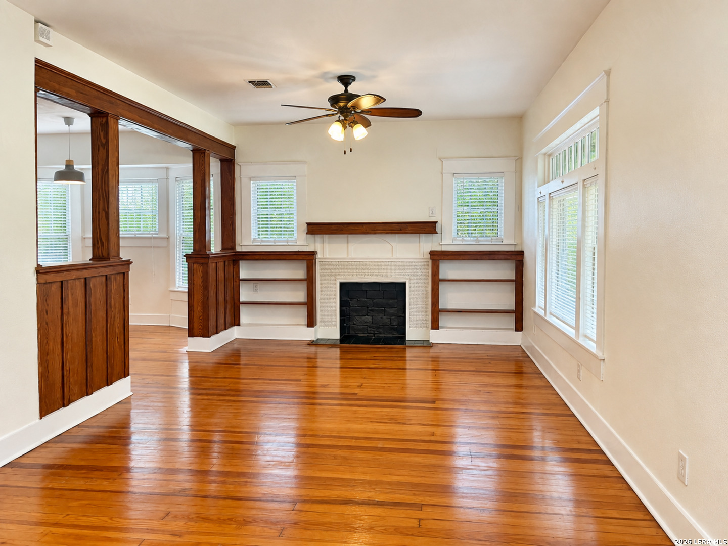 936 W Summit Avenue San Antonio TX 78201