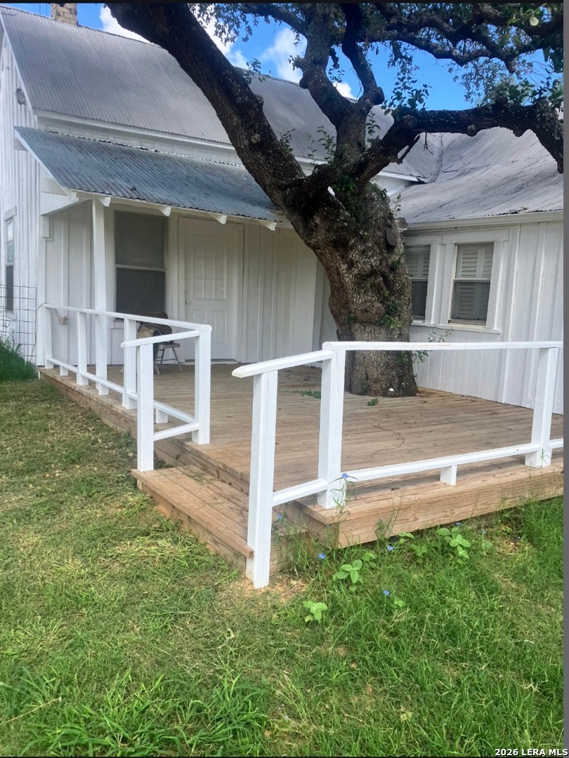 489 Creek Floresville TX 78114