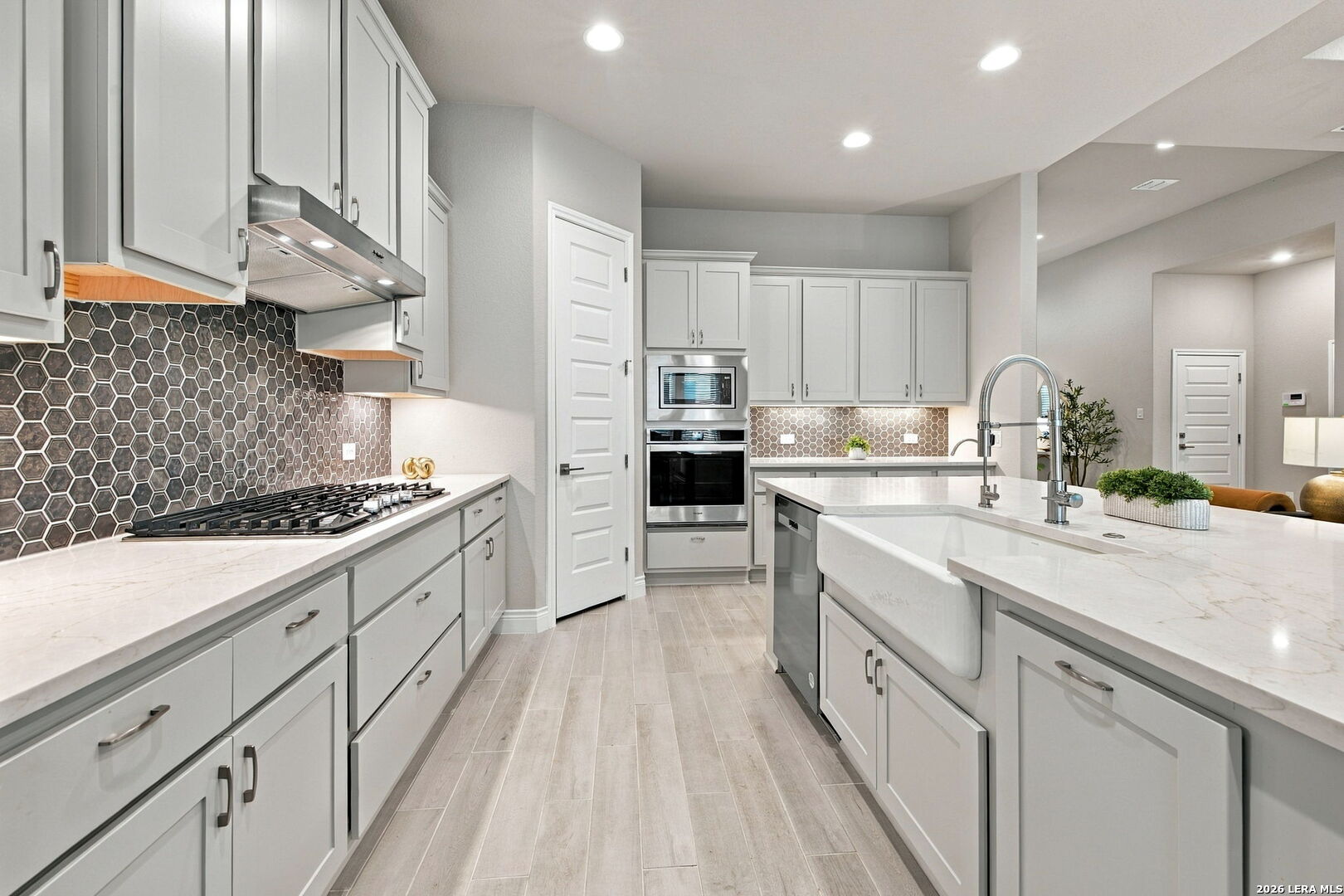 477 Vamanos Boerne TX 78006