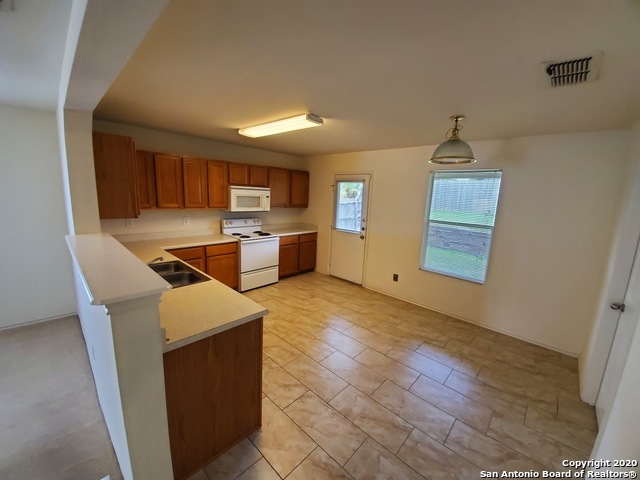 25714 Gold Yarrow San Antonio TX 78260