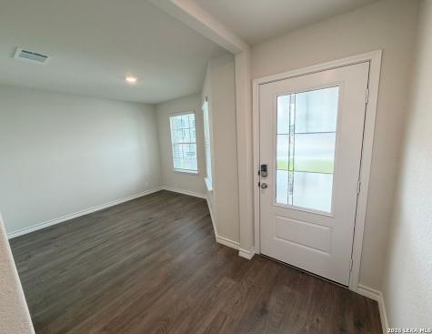 503 Avalon Banks Cibolo TX 78108