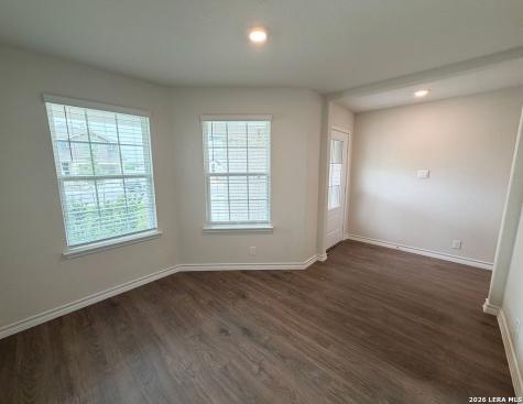 503 Avalon Banks Cibolo TX 78108