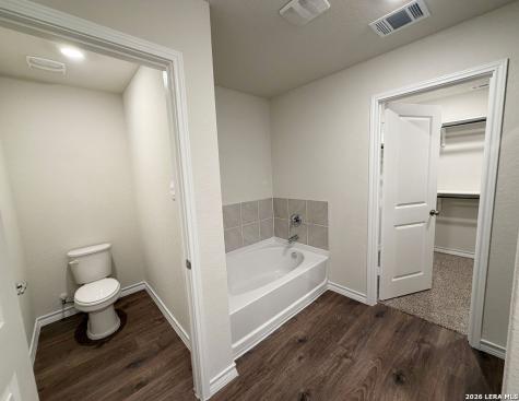 503 Avalon Banks Cibolo TX 78108