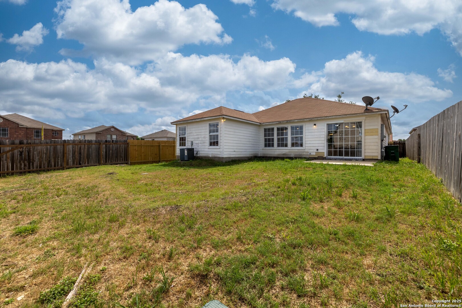 6289 Jackies Farm San Antonio TX 78244