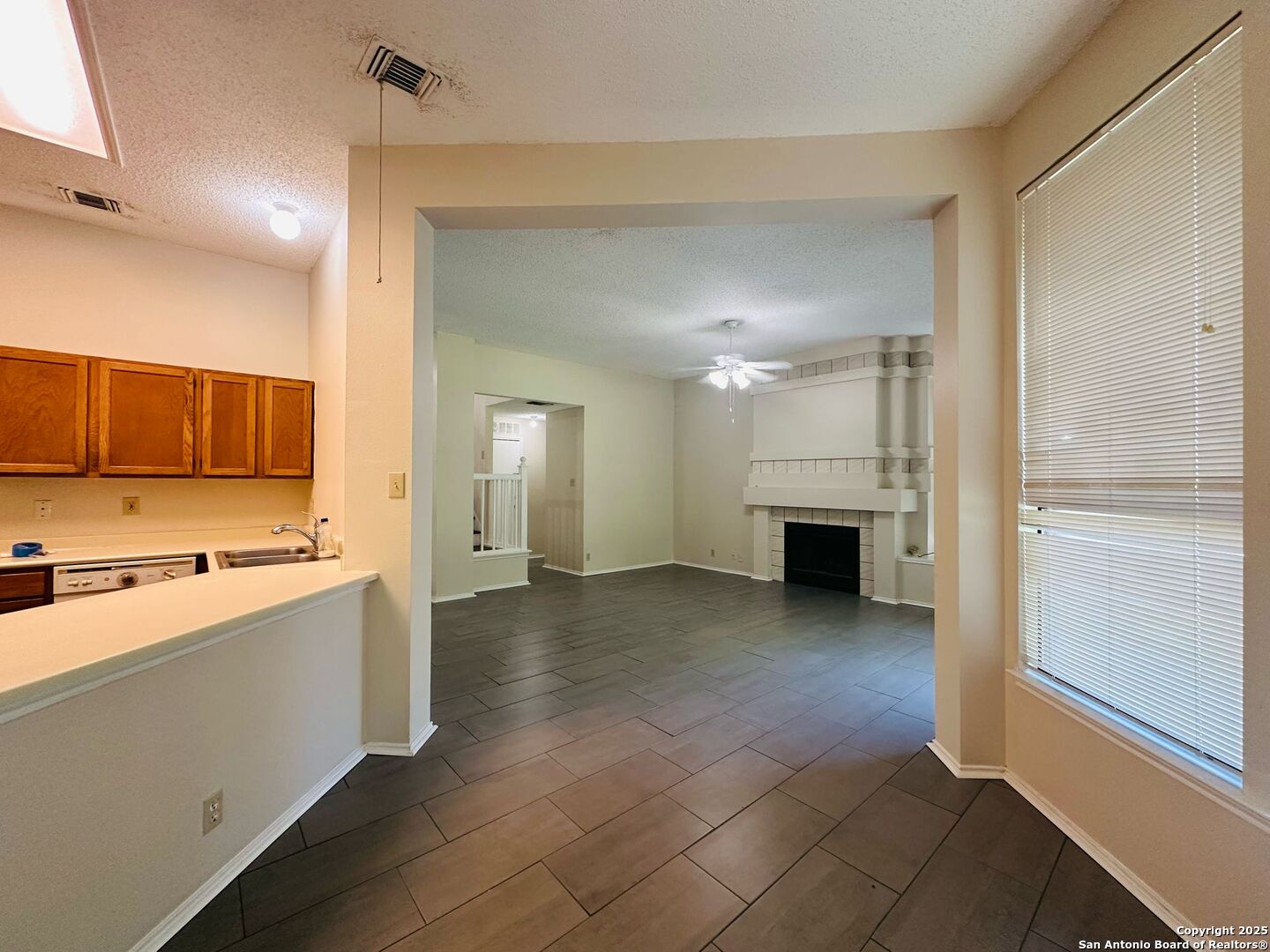 3235 Tree Grove San Antonio TX 78247