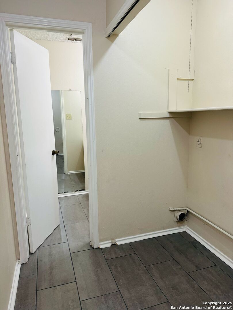 3235 Tree Grove San Antonio TX 78247
