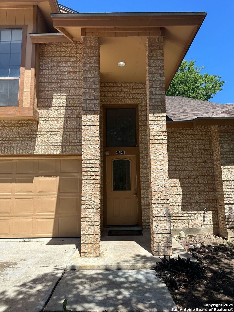3235 Tree Grove San Antonio TX 78247