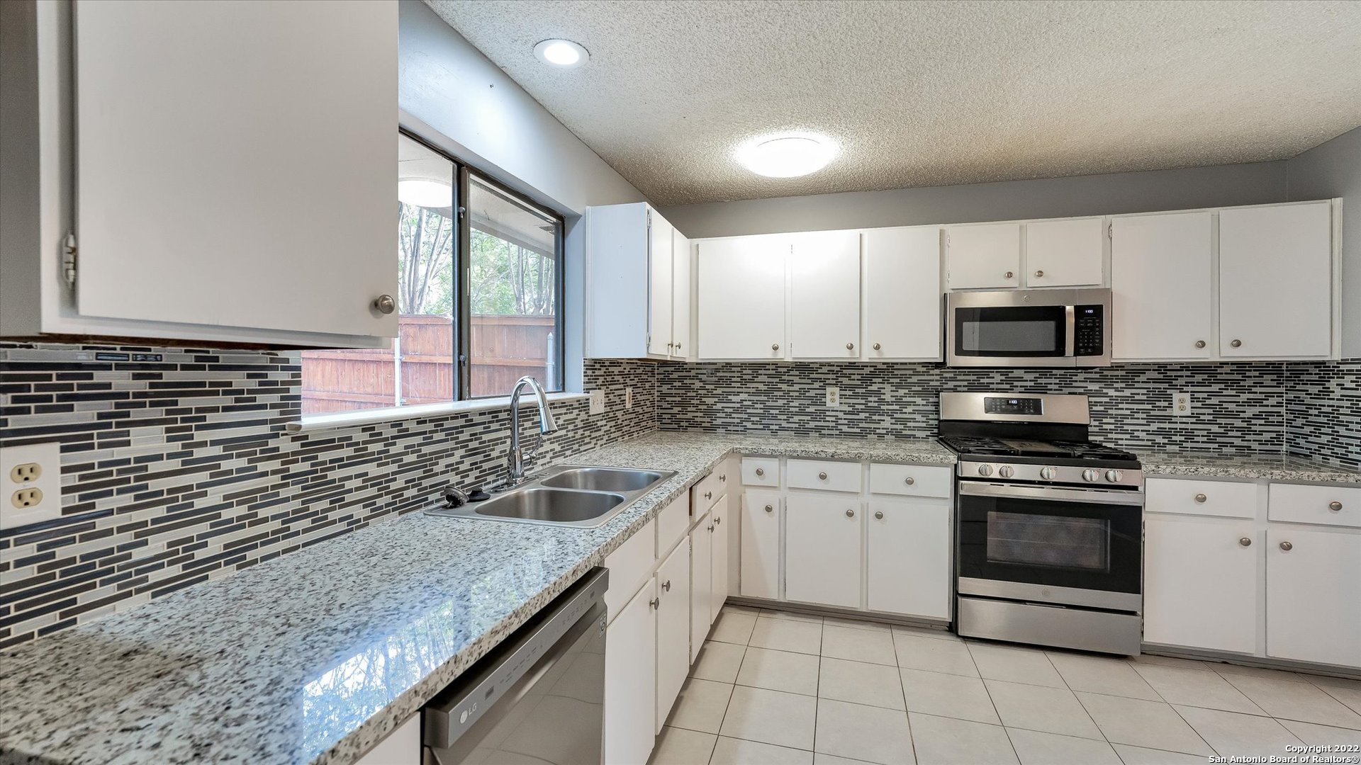9903 Royal Hunt San Antonio TX 78250