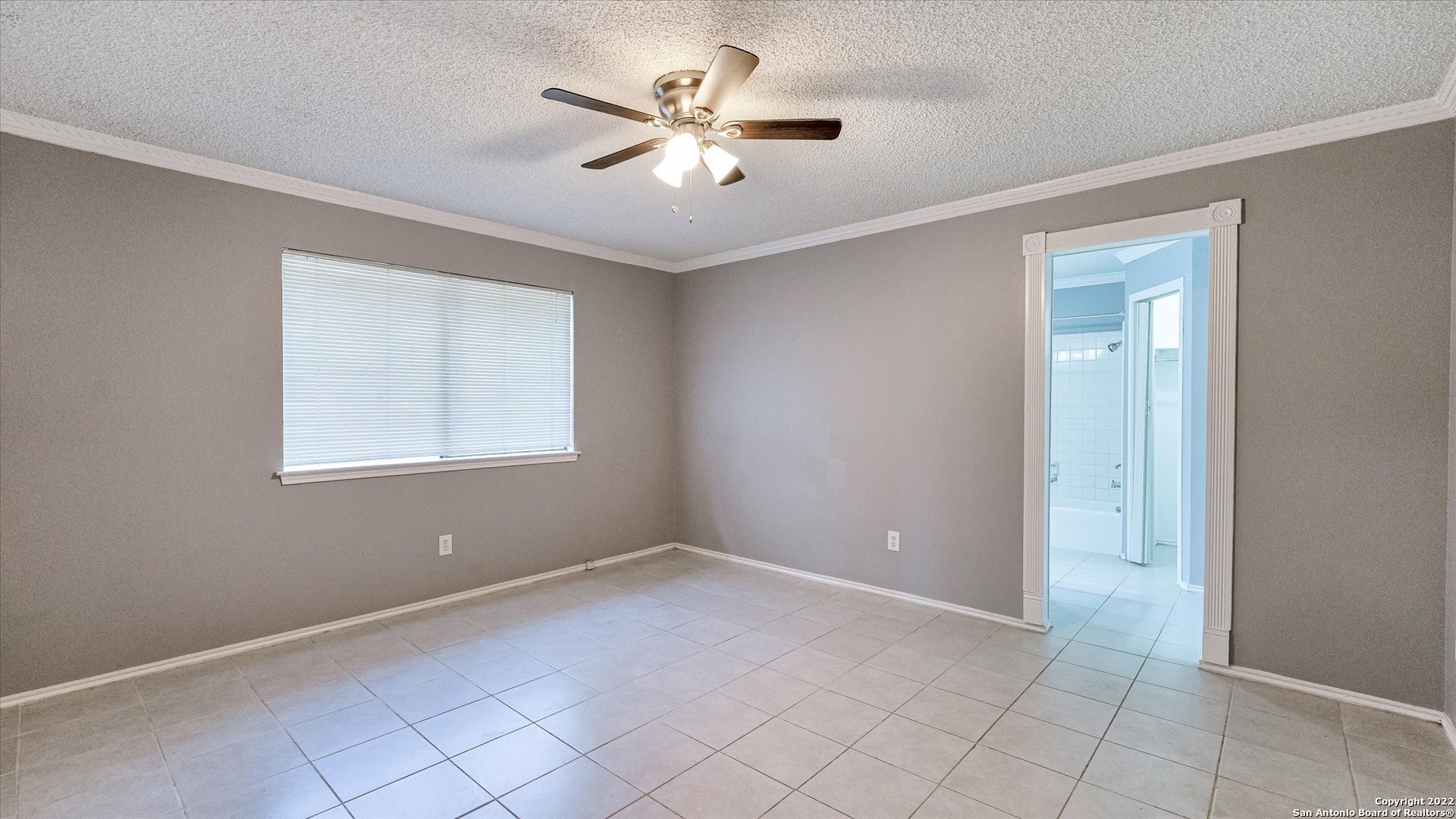 9903 Royal Hunt San Antonio TX 78250