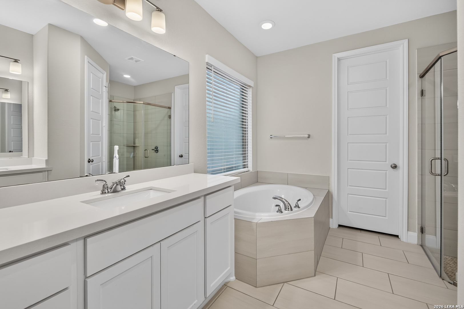 24033 Sidehill Lie San Antonio TX 78261