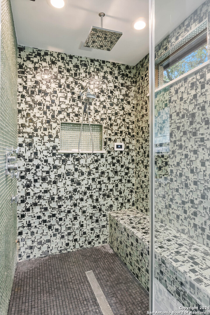 66 Sendero Verde San Antonio TX 78261