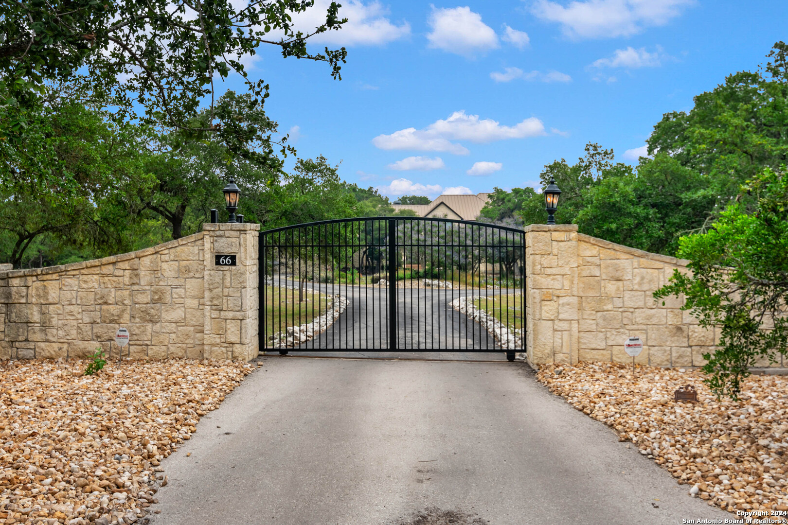 66 Sendero Verde San Antonio TX 78261