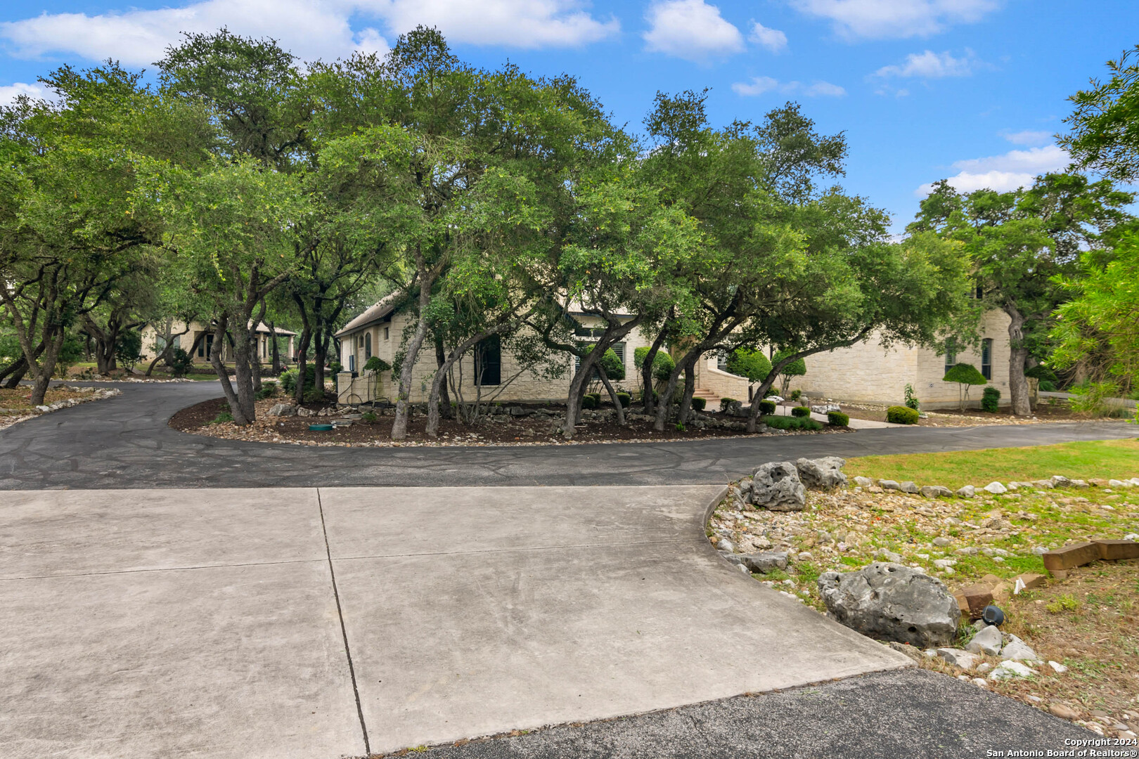 66 Sendero Verde San Antonio TX 78261