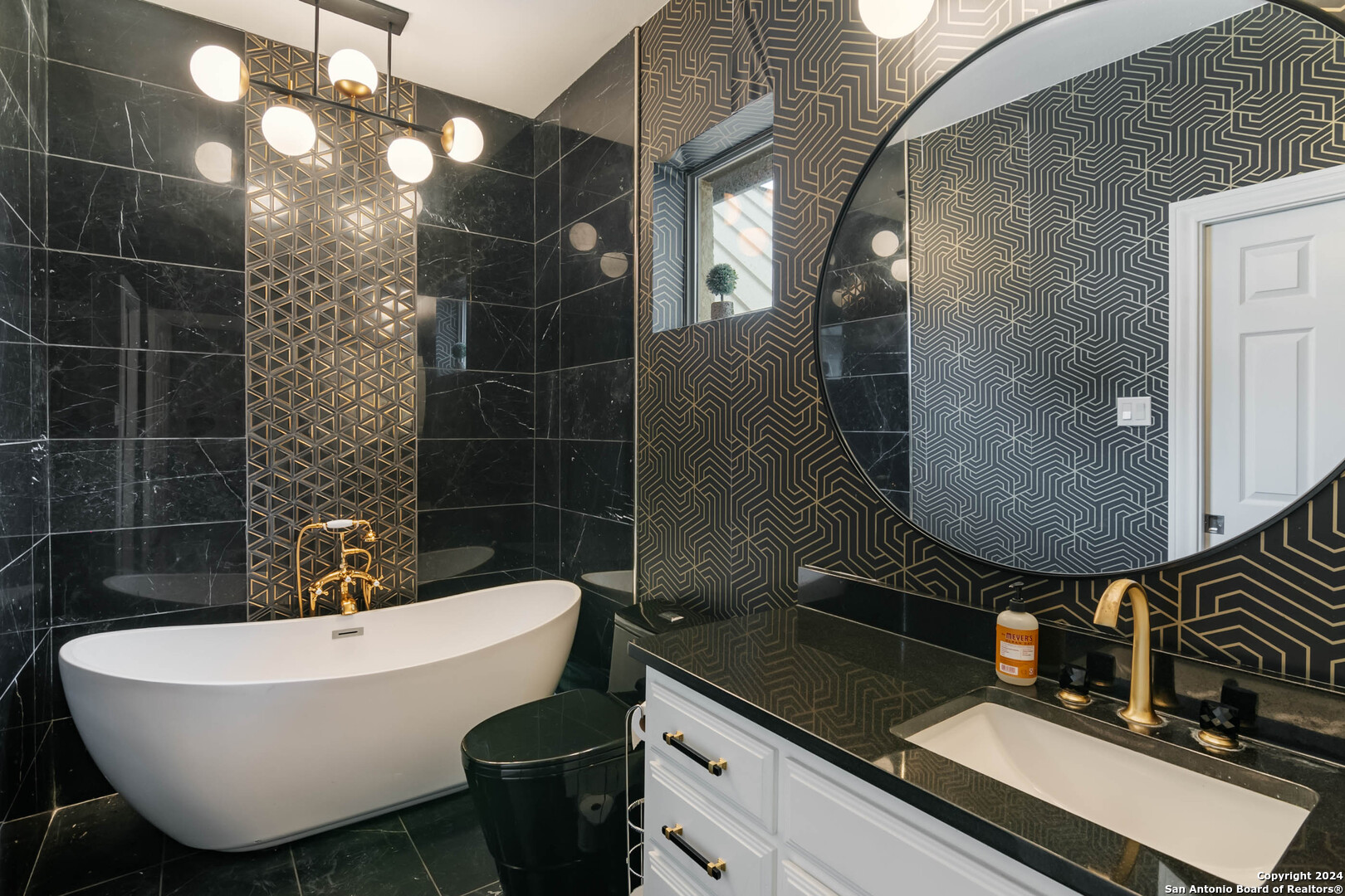 66 Sendero Verde San Antonio TX 78261