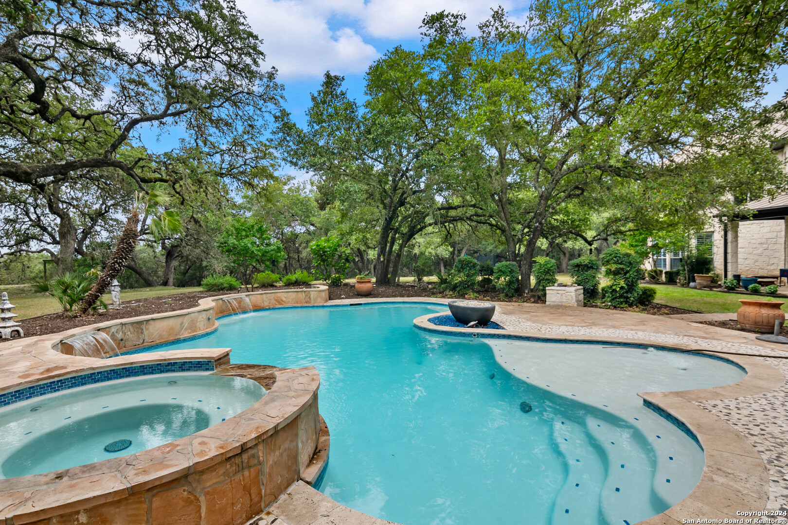 66 Sendero Verde San Antonio TX 78261