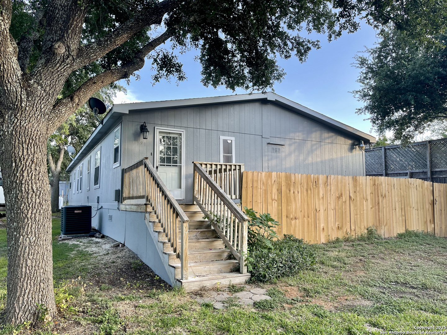 191 Corridor Oaks Cibolo TX 78108