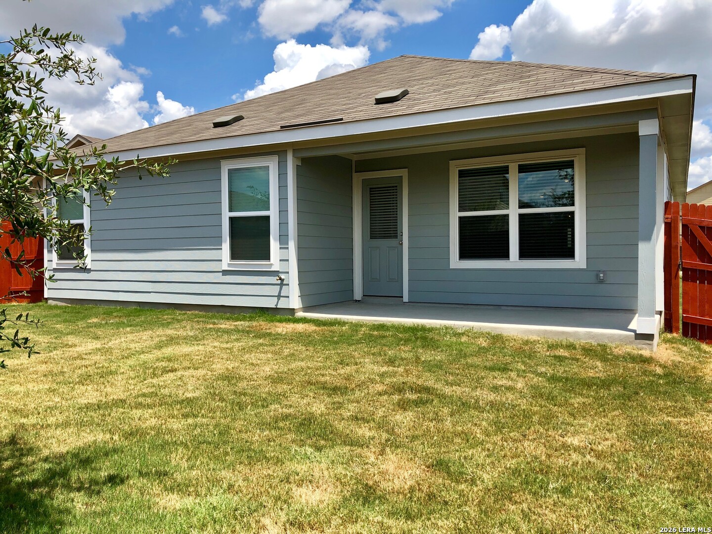5923 Sunshine Summit Converse TX 78109