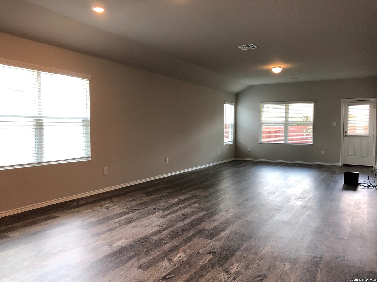 5923 Sunshine Summit Converse TX 78109