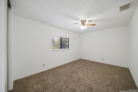 12811 Hunting Bear San Antonio TX 78249