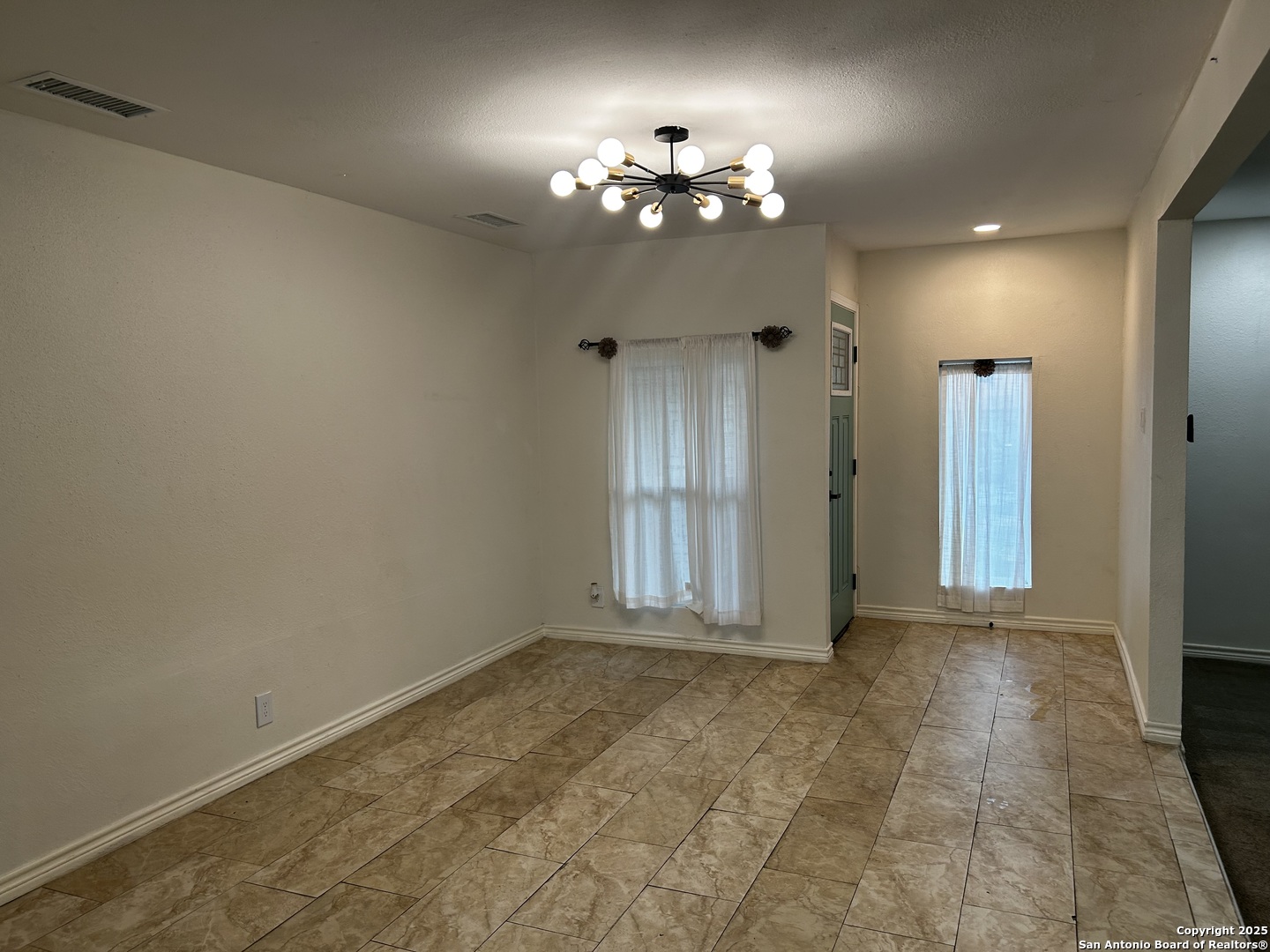 4543 Guadalajara San Antonio TX 78233