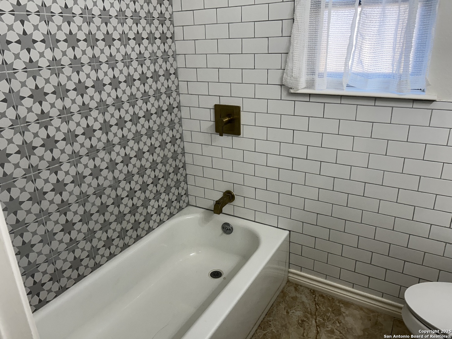 4543 Guadalajara San Antonio TX 78233